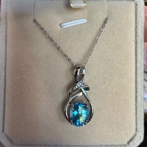 3 Karat Swiss Blue Topaz Pendant Necklace 925 sterling silver chain